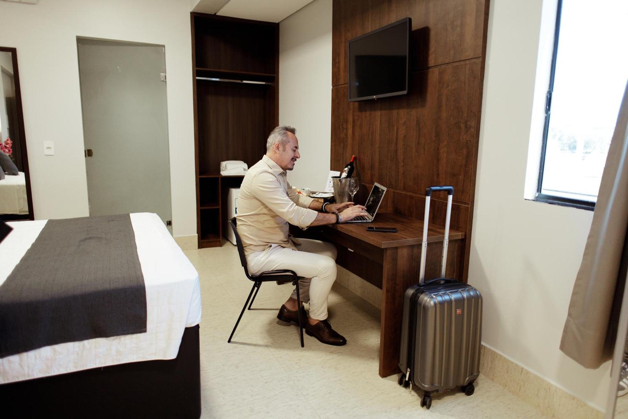 Roma Hotel By H Hoteis - Airport 巴西利亚 外观 照片